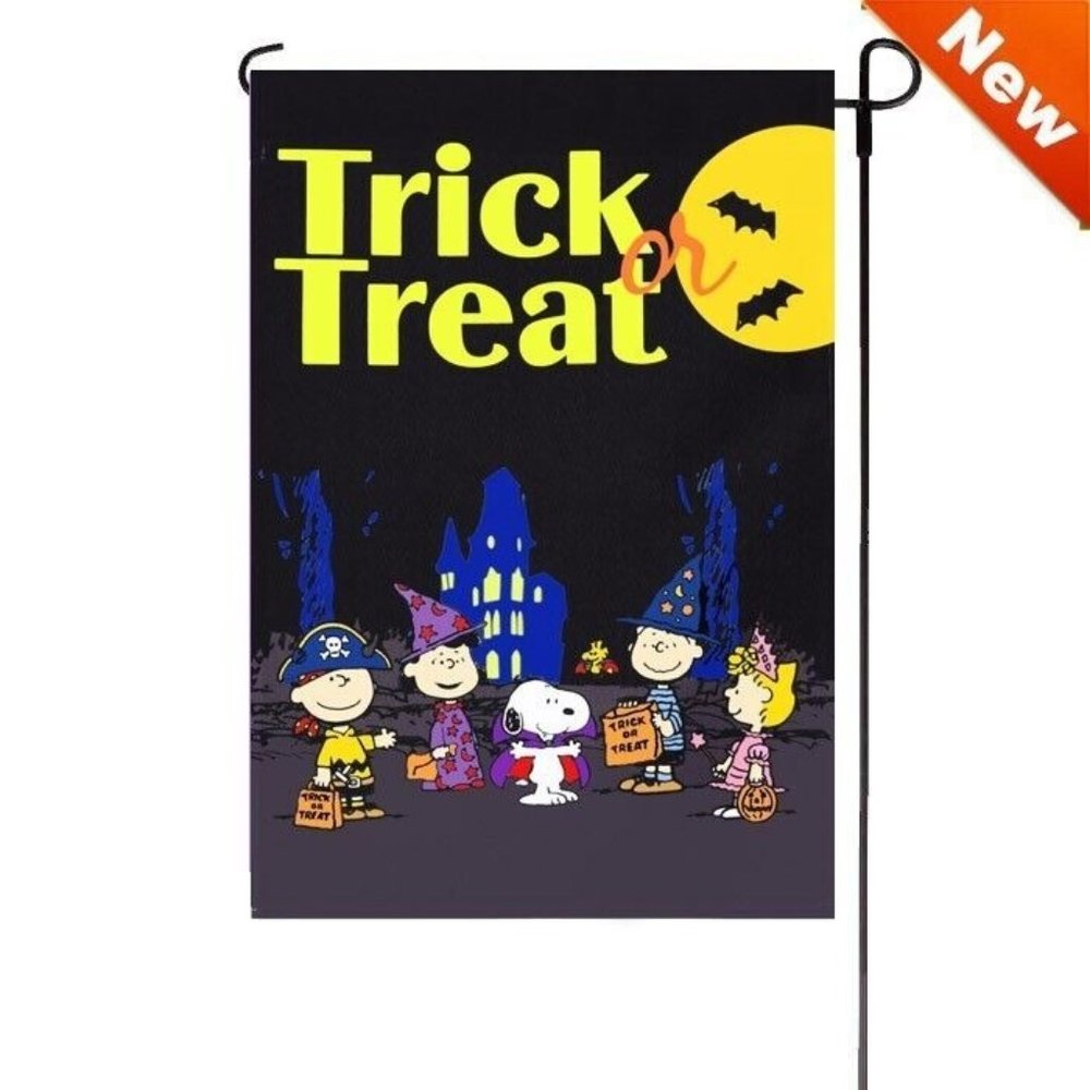 Snoopy Peanuts Gang HAPPY HALLOWEEN Trick Treat Costumes Garden Flag  12" X 18"